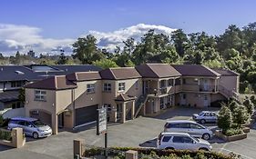 166 Majestic Court Motel